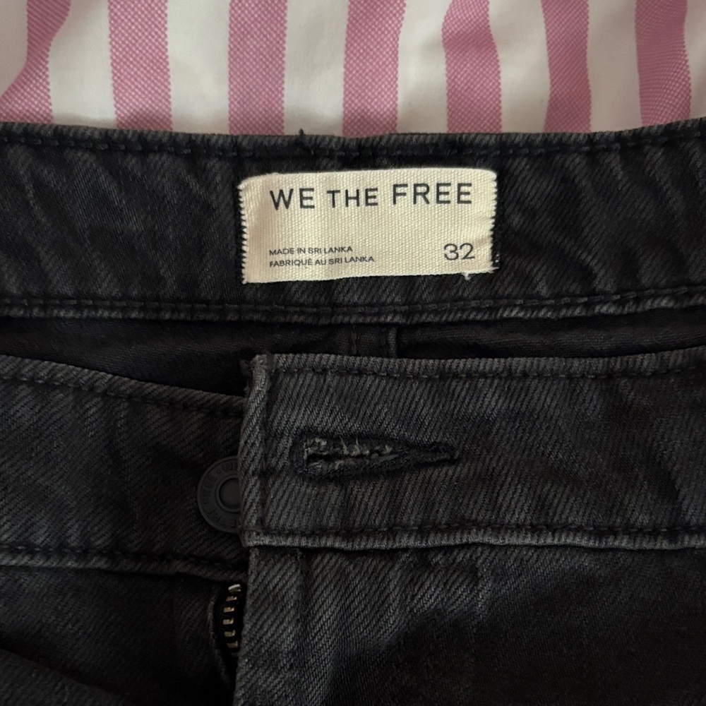 We The Free Dark Jean Shorts - Picture 3 of 3